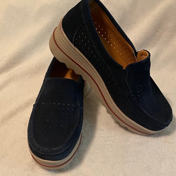 Navy Blue Loafers with gray Soles - Picture 1 of 5
